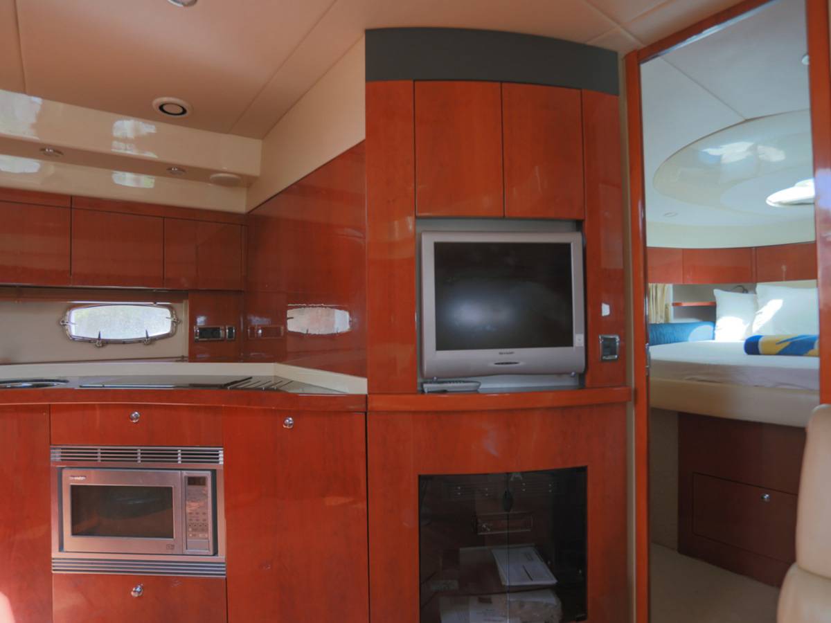 Fairline 47