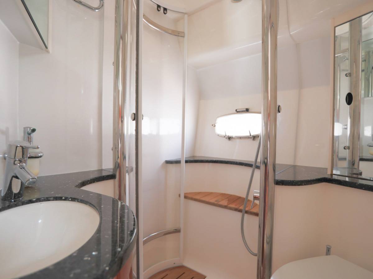Fairline 47
