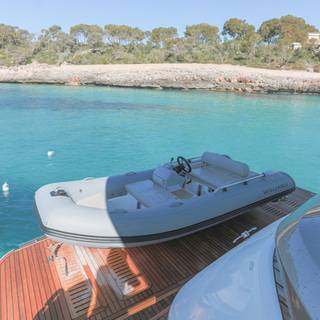 Boat image 19