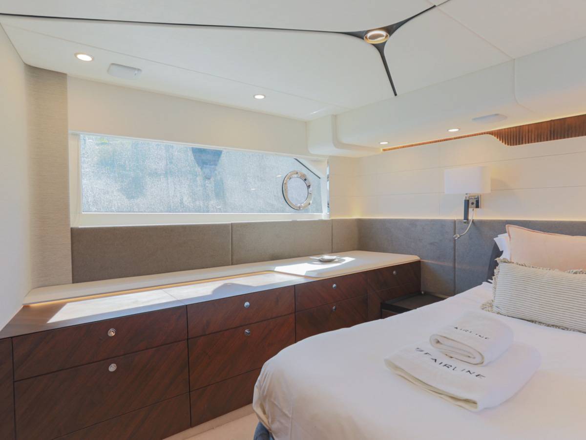 Fairline 58