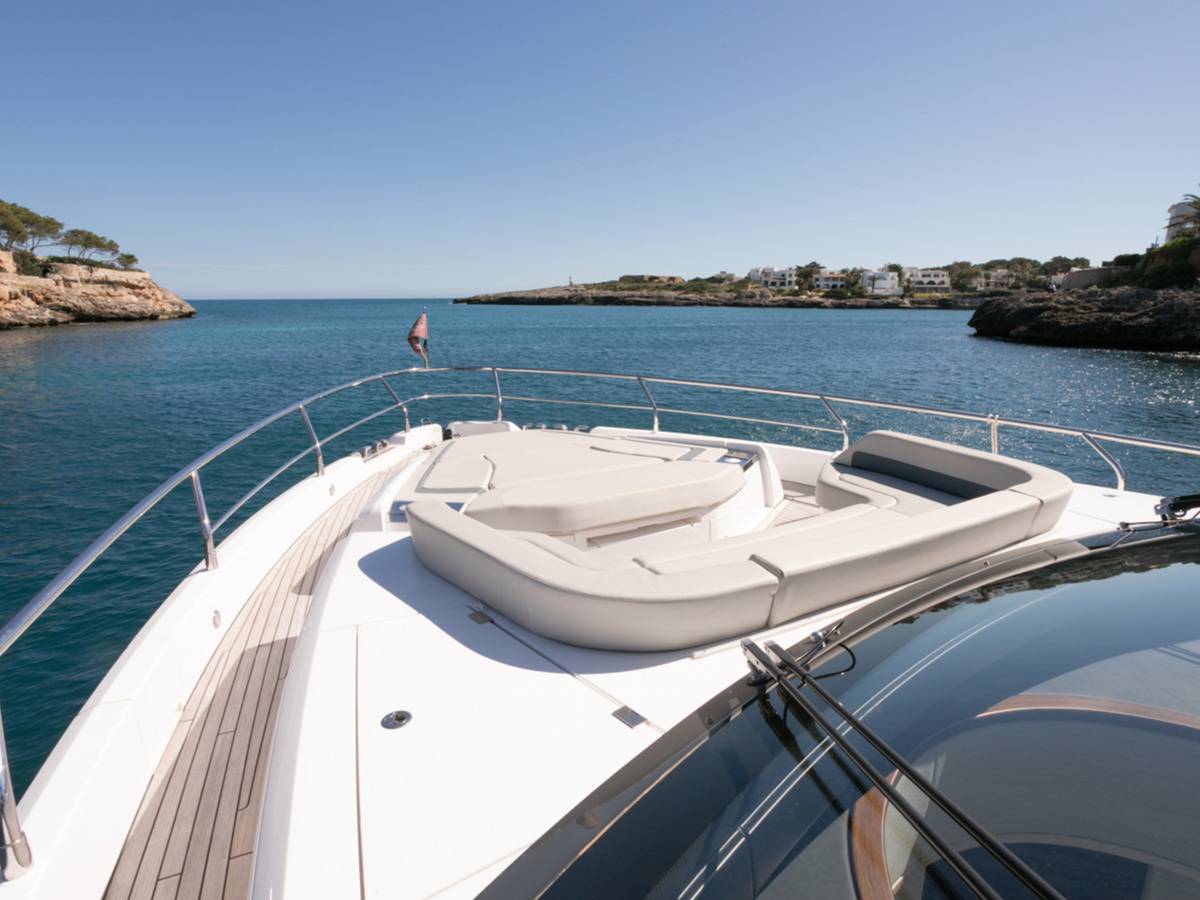 Fairline 58