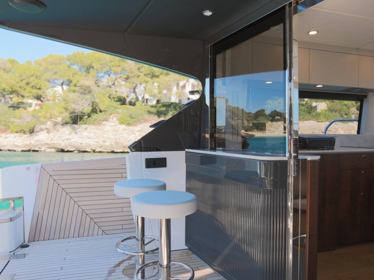 Fairline 58