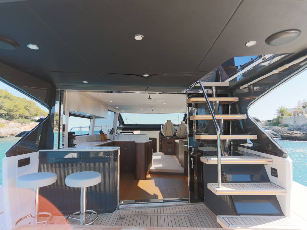 Fairline 58