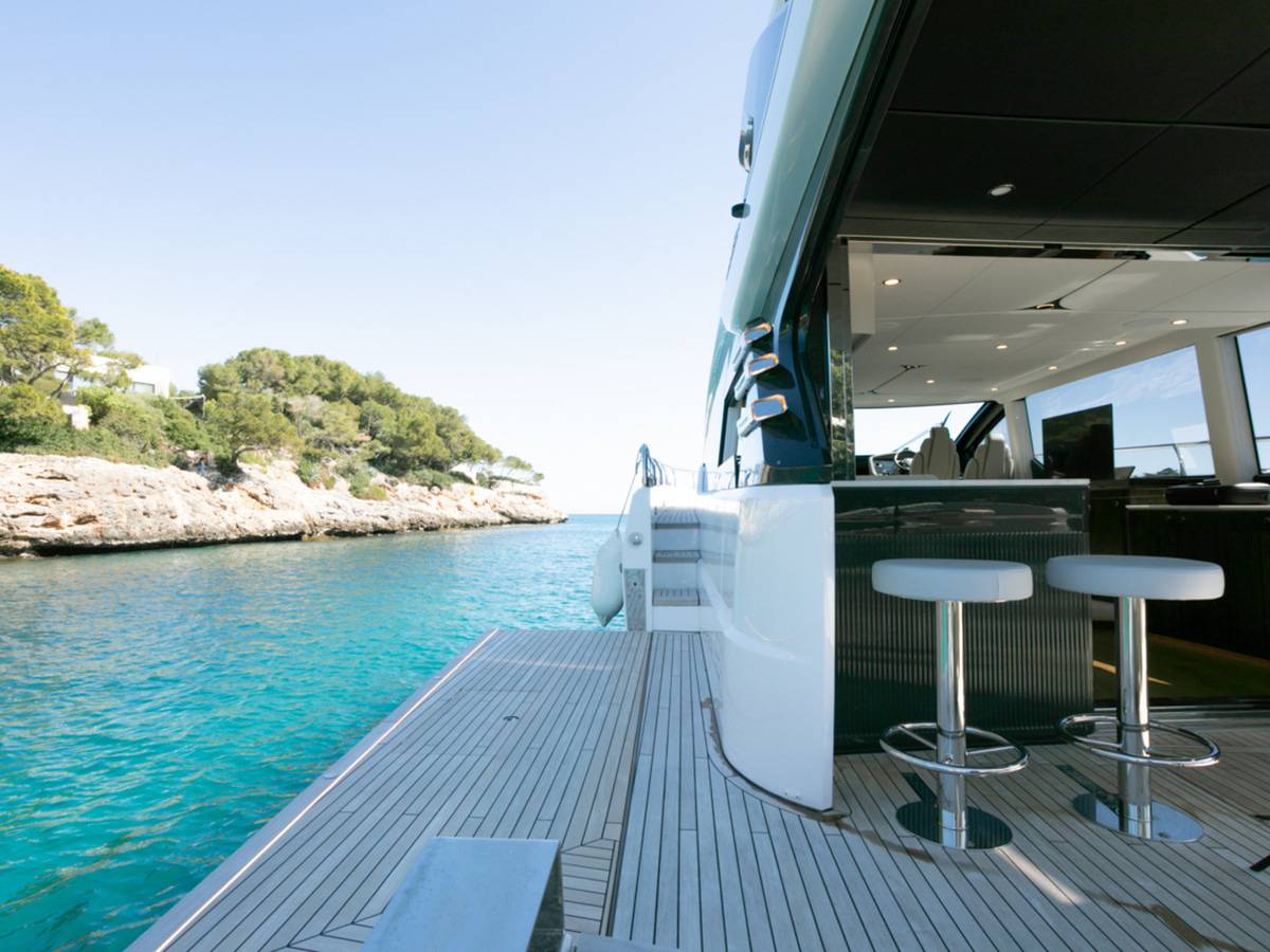 Fairline 58