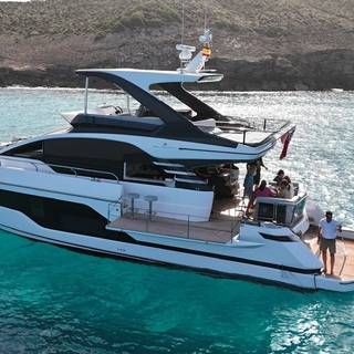 Boat image 11