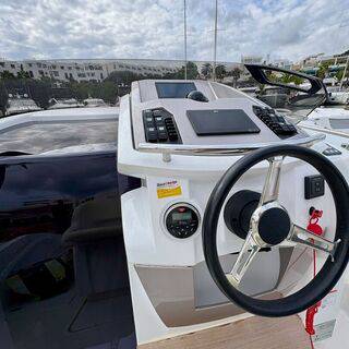 Boat image 5