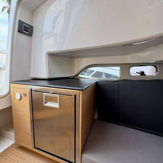 Boat image 9