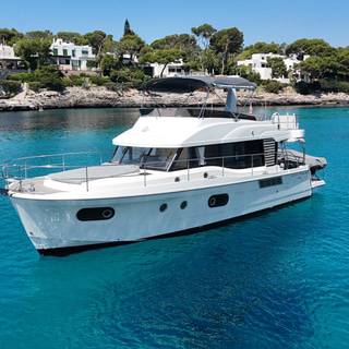 Boat image 1