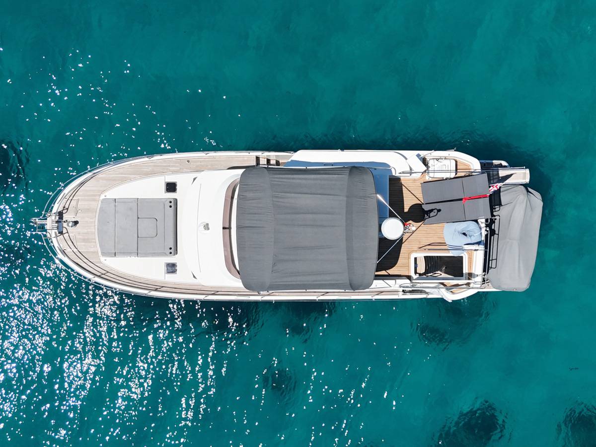 Beneteau 48