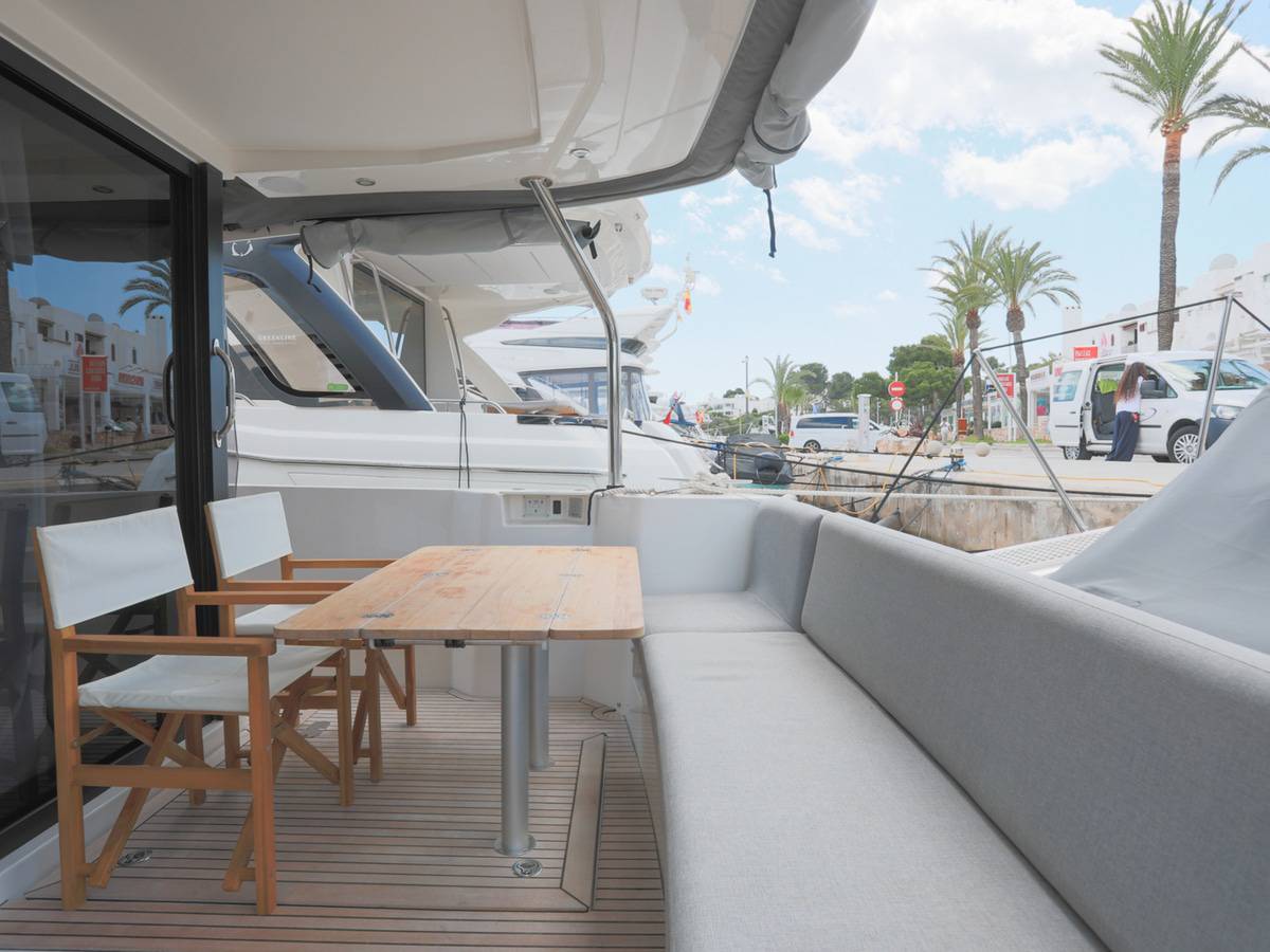 Beneteau 48