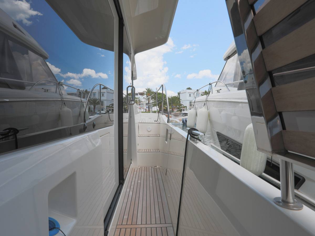 Beneteau 48