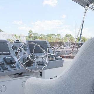 Boat image 10