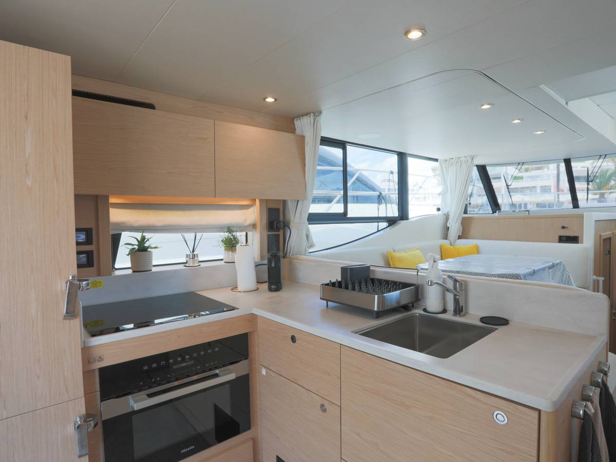 Beneteau 48