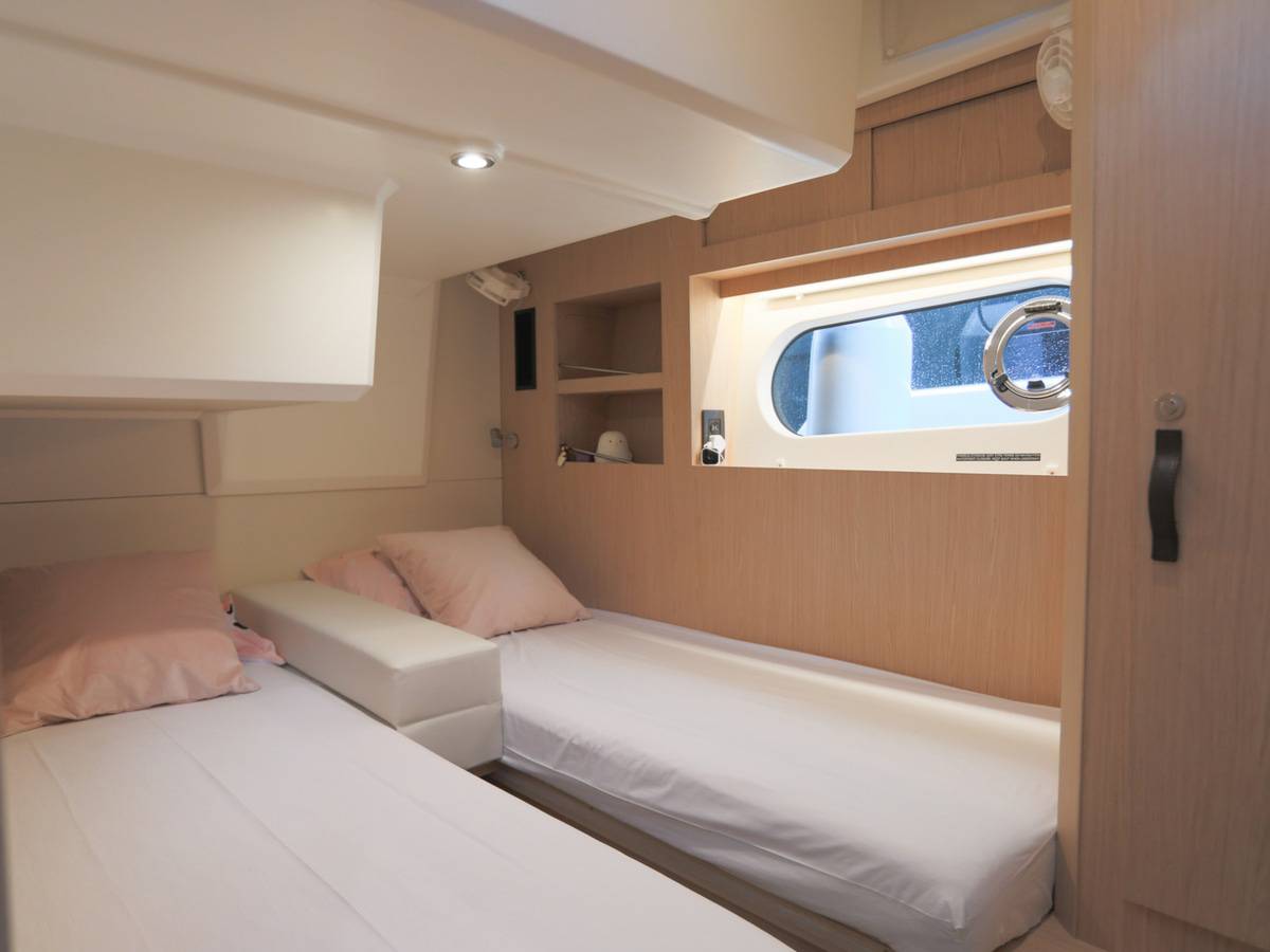 Beneteau 48