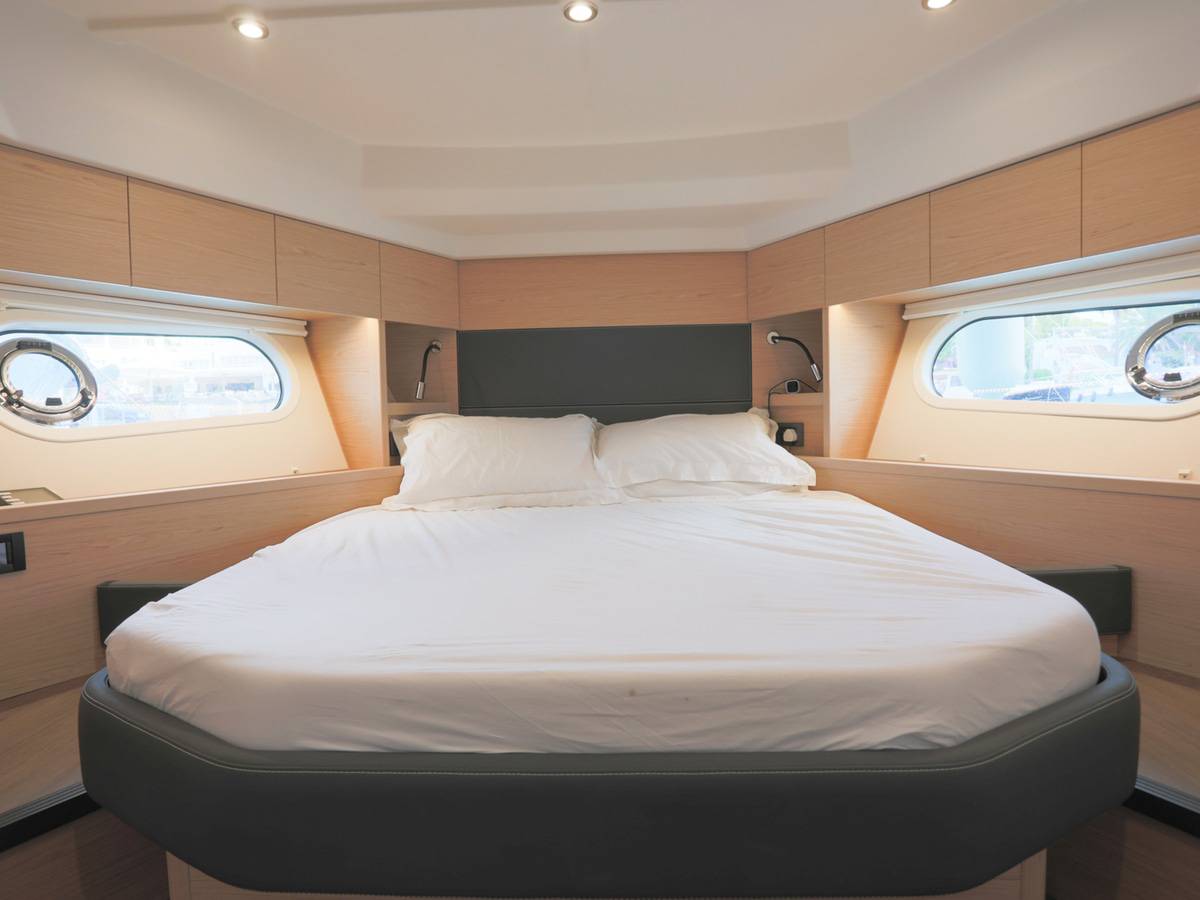 Beneteau 48