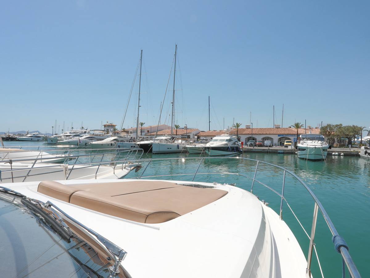 Fairline 48