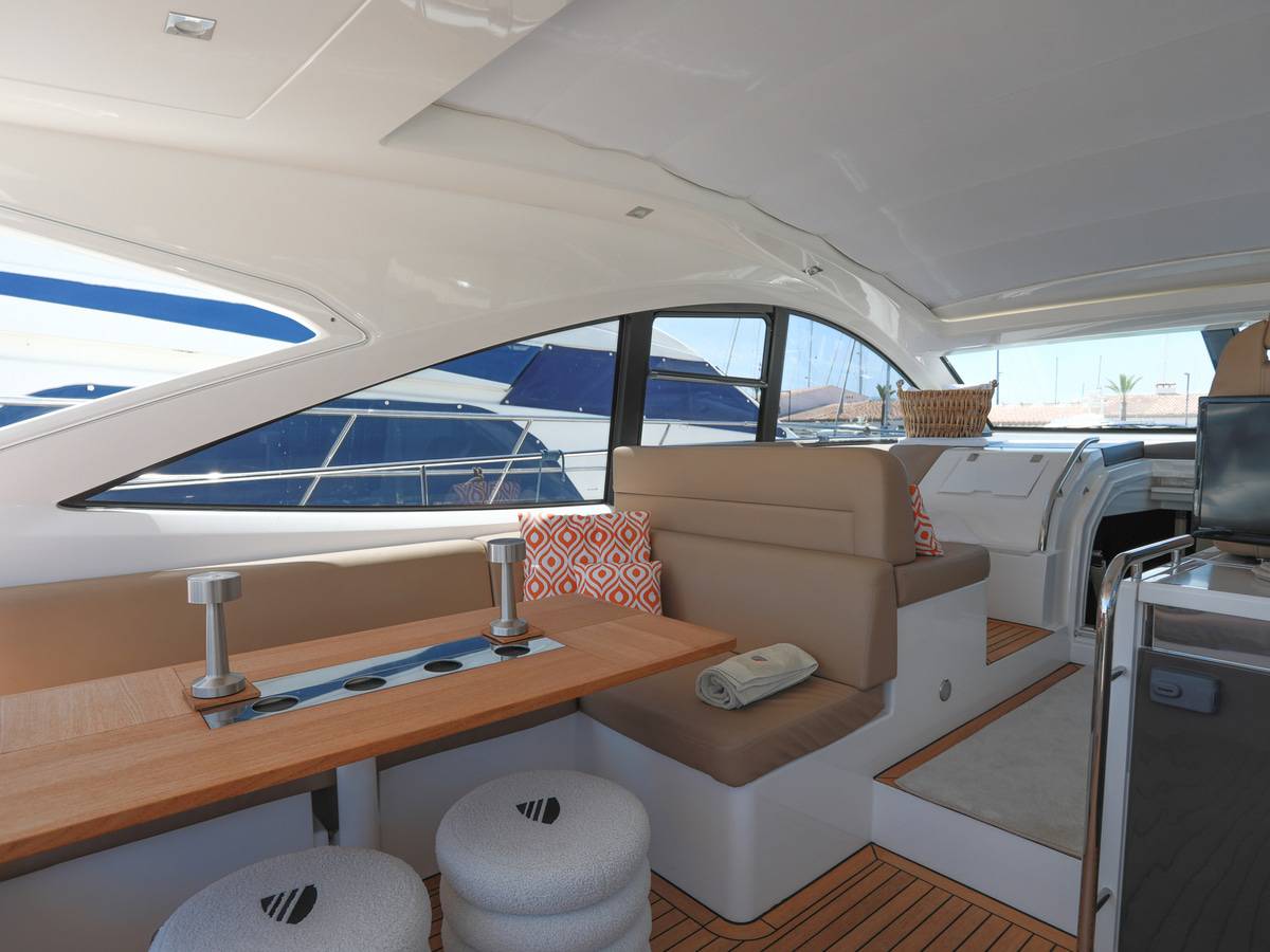 Fairline 48