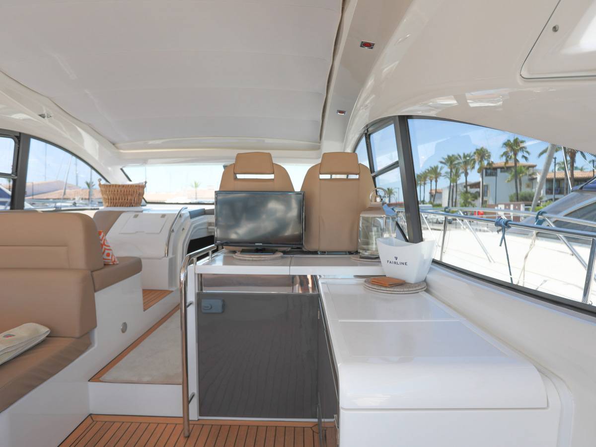 Fairline 48