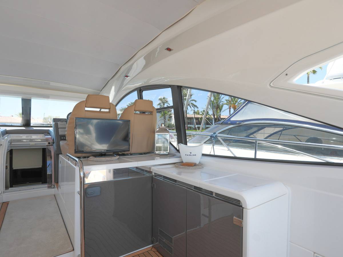 Fairline 48