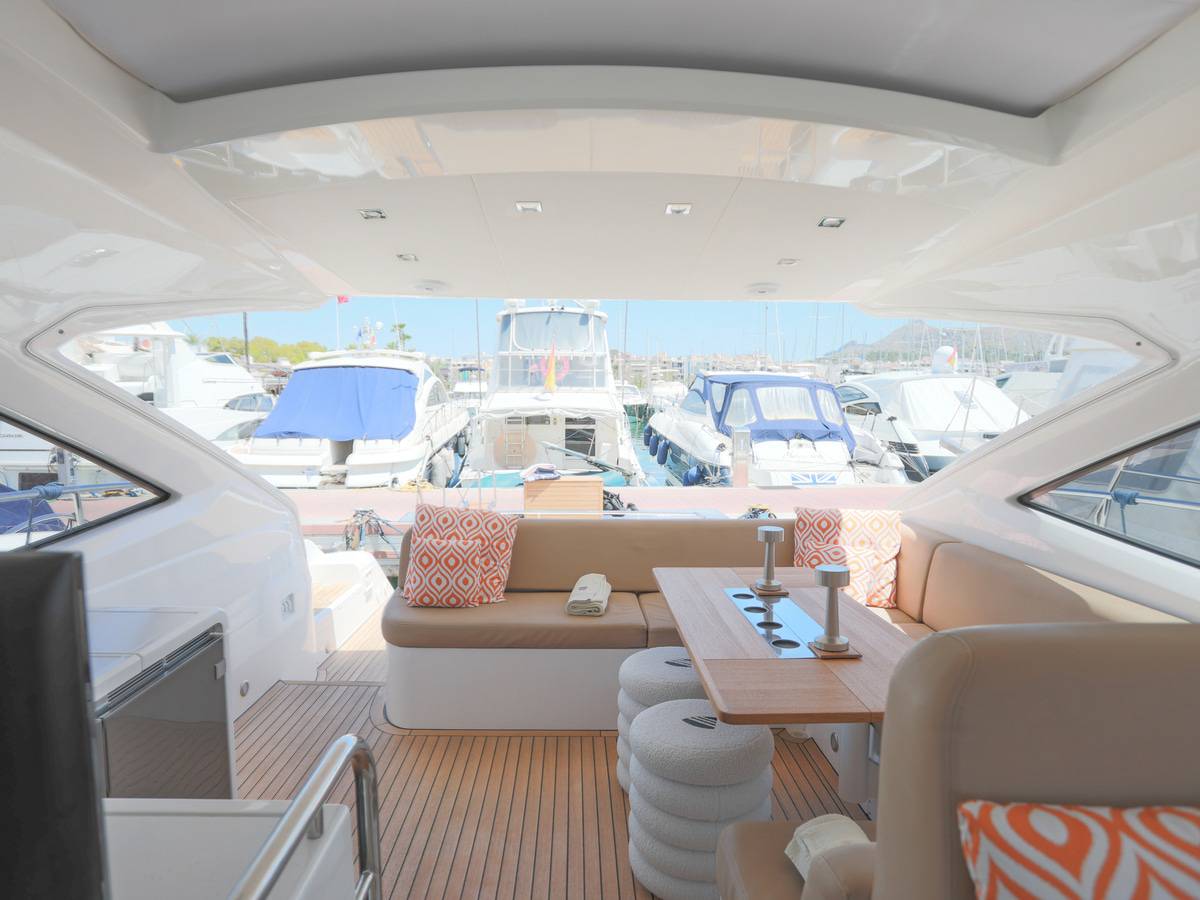 Fairline 48