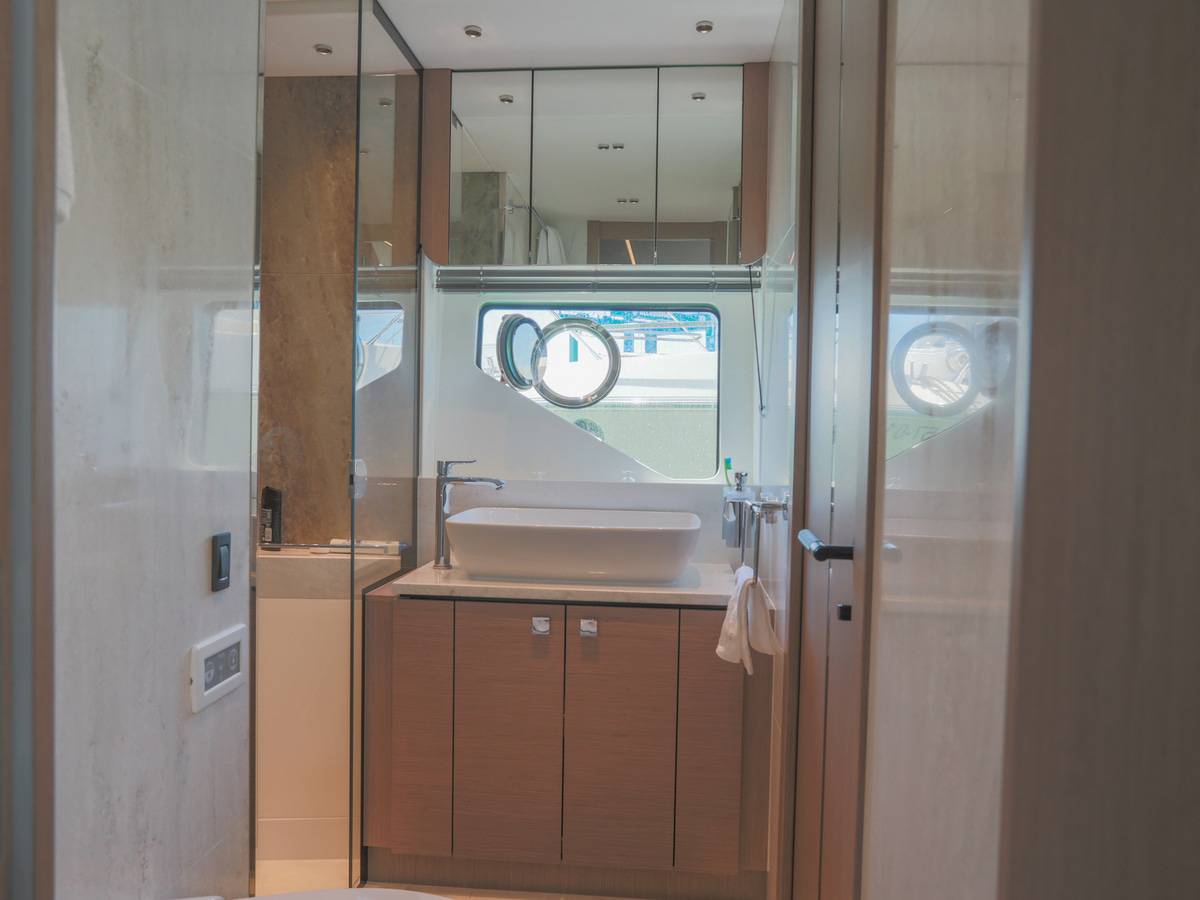Sunseeker 75