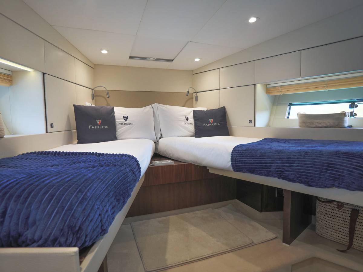 Fairline 48