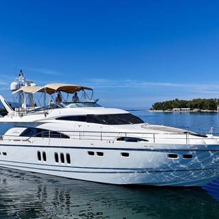 Boat image 1