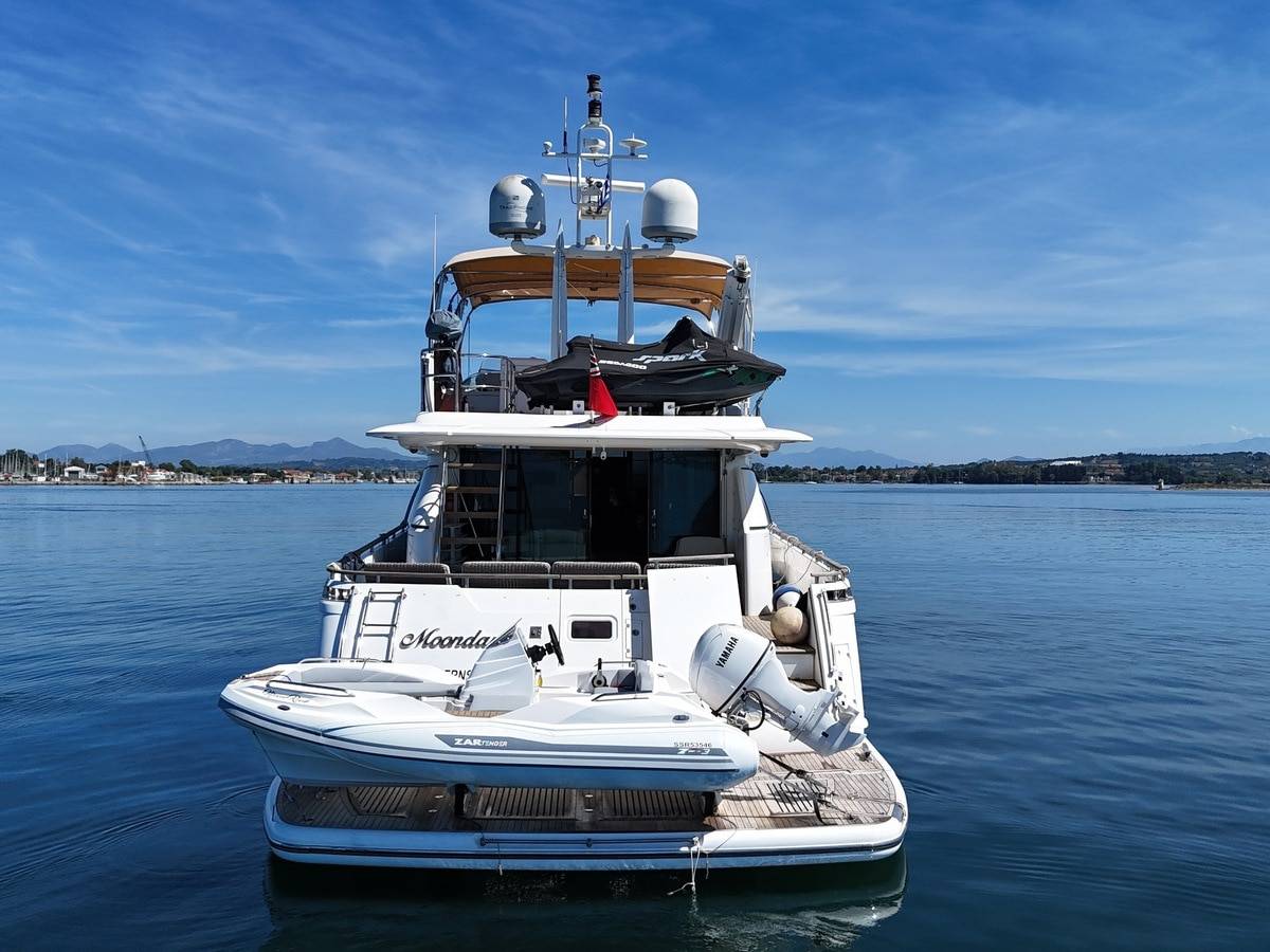 Fairline 78