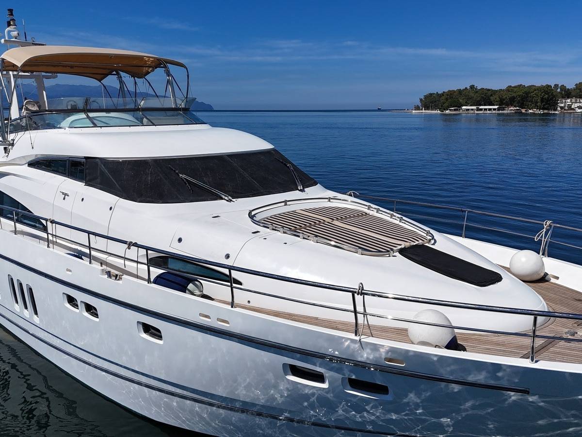 Fairline 78