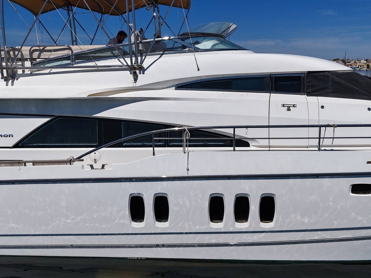 Fairline 78