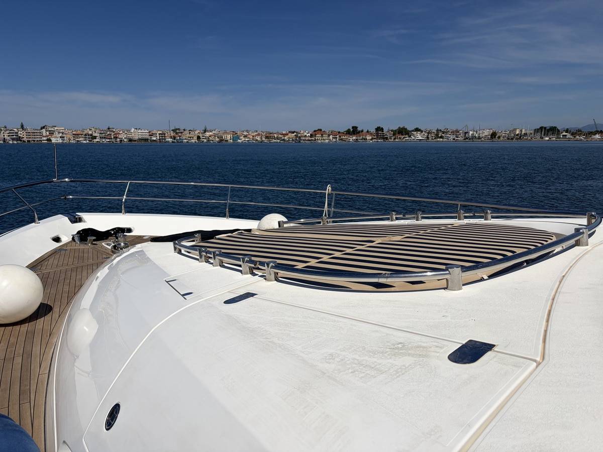 Fairline 78