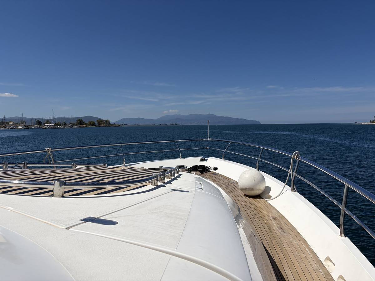 Fairline 78