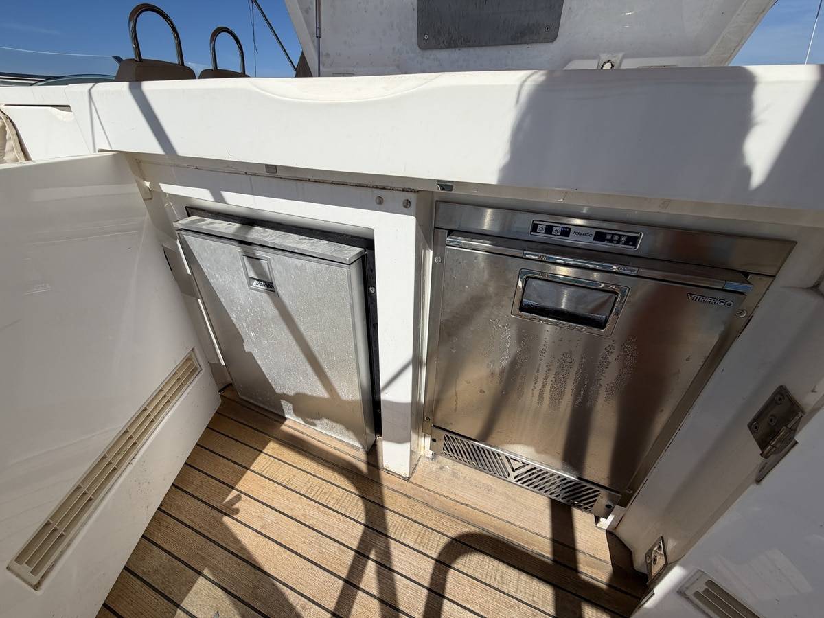 Fairline 78