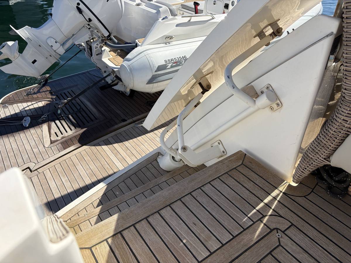 Fairline 78