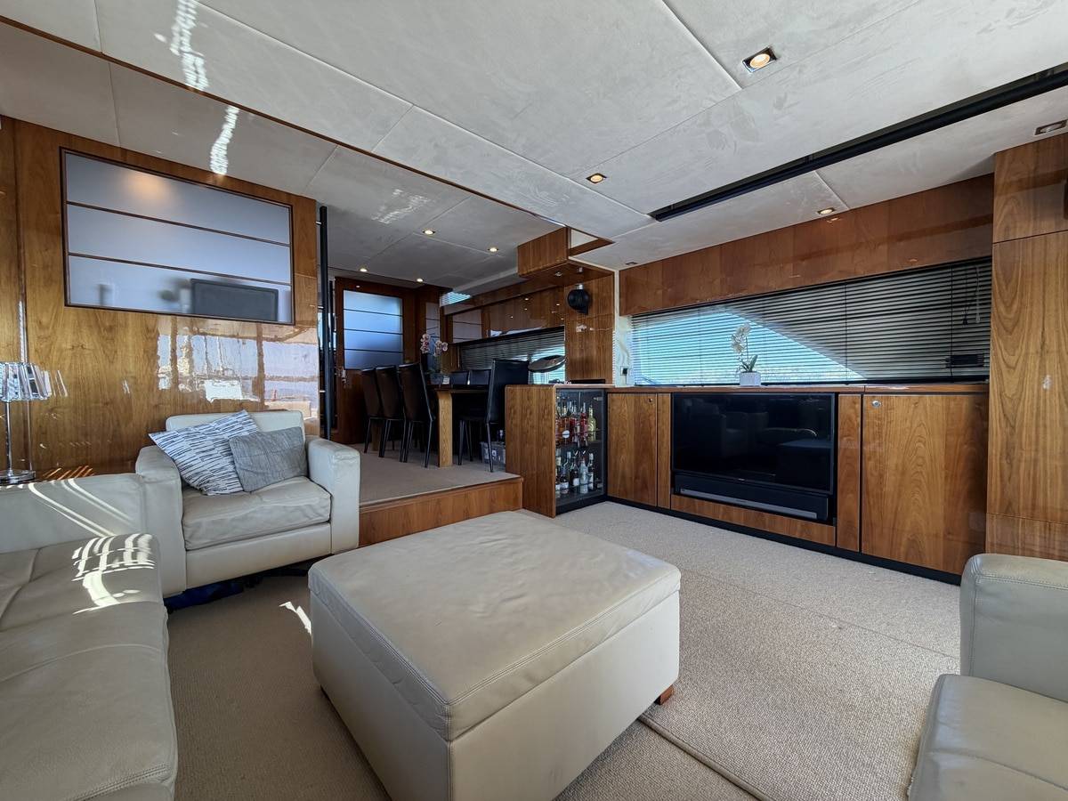 Fairline 78