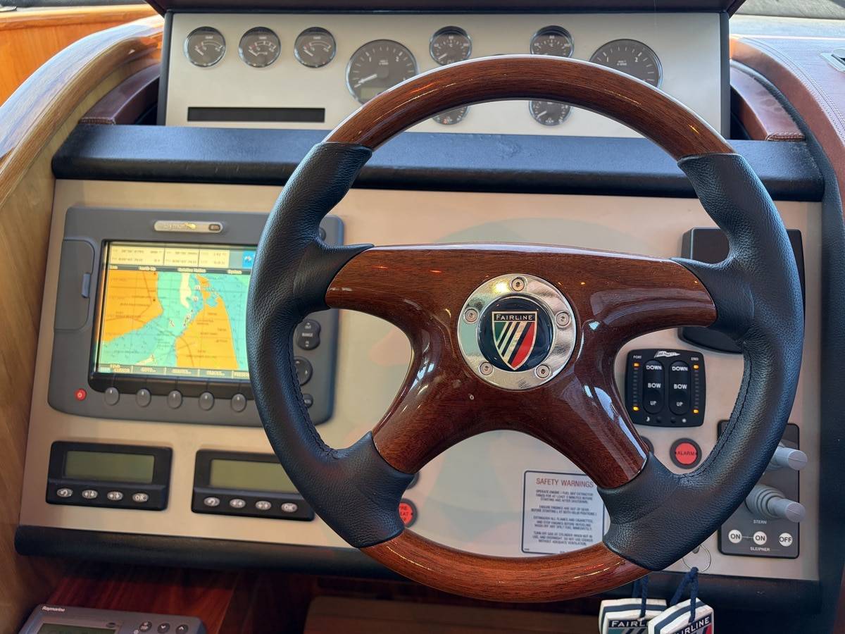 Fairline 78