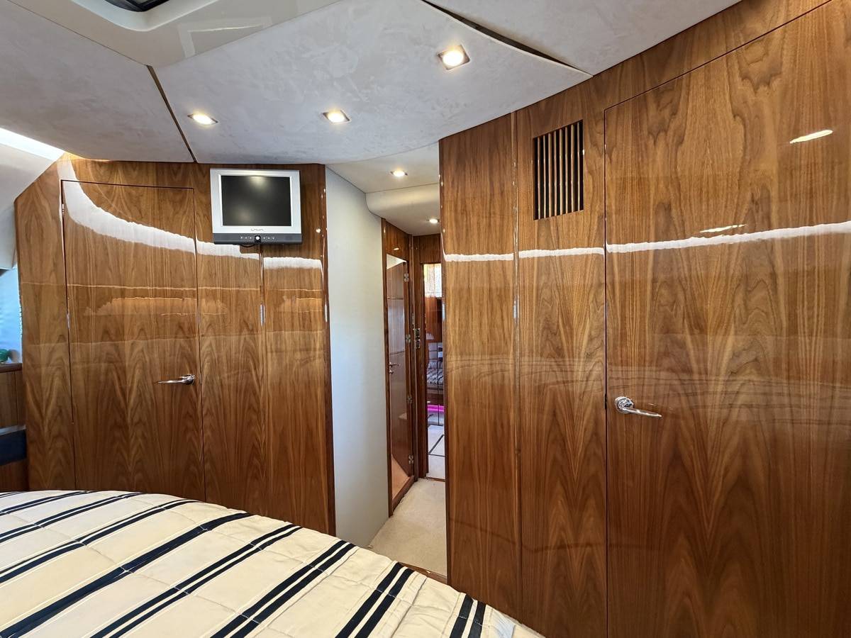 Fairline 78