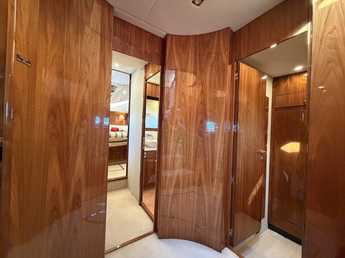 Fairline 78