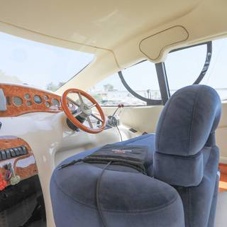 Boat image 8