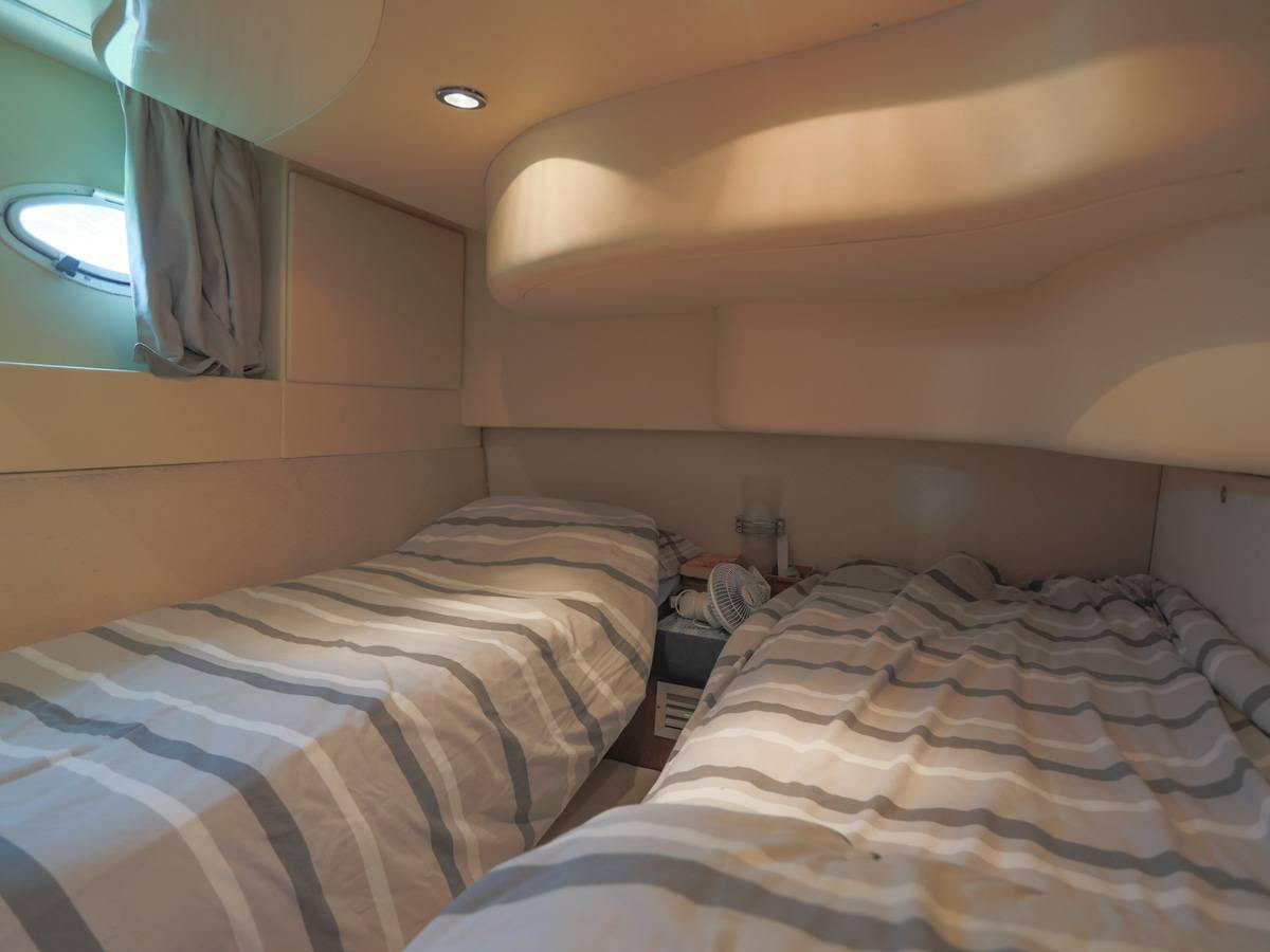 Azimut 39