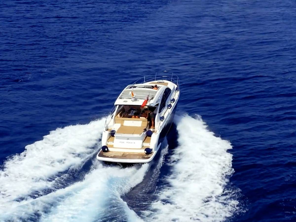 Fairline 48