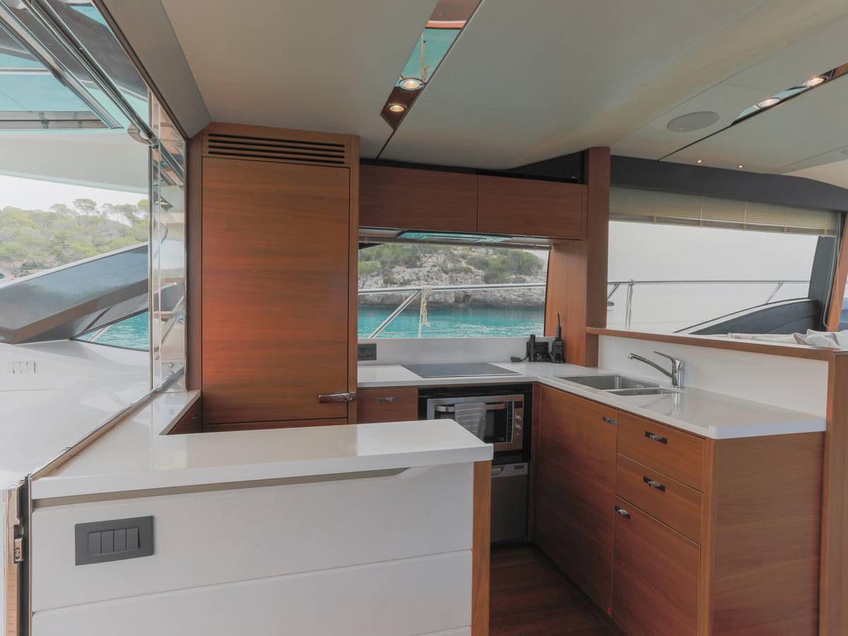 Princess 65
