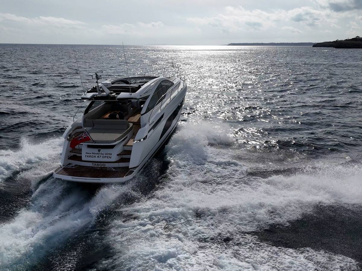 Fairline 47