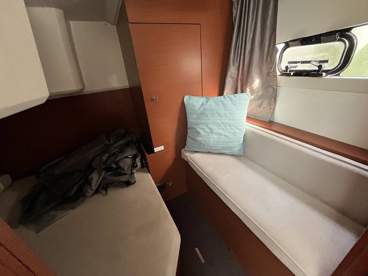 Jeanneau 30