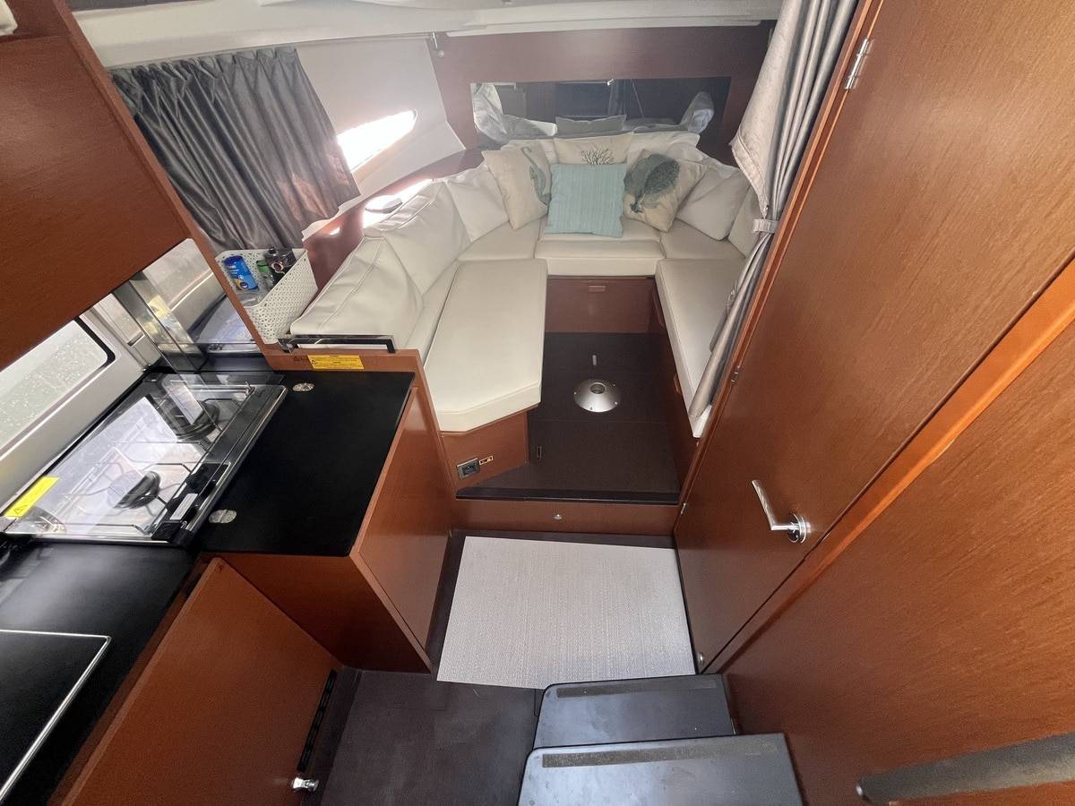 Jeanneau 30