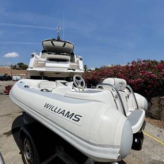 Boat image 1