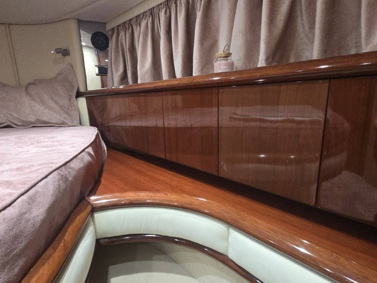 Fairline 58