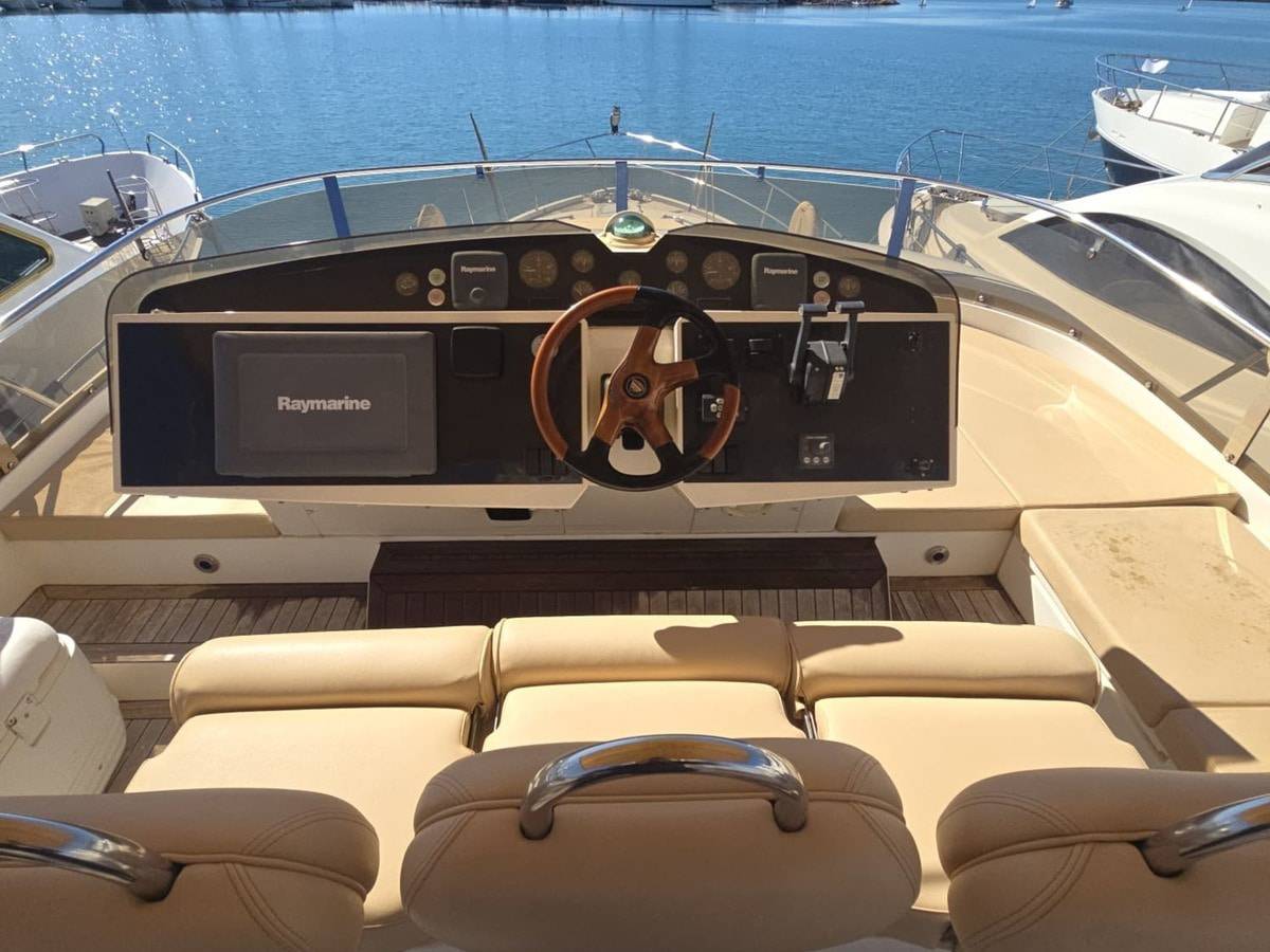 Fairline 58