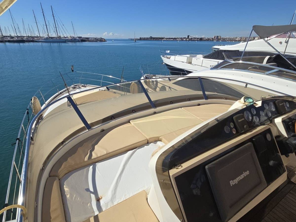 Fairline 58