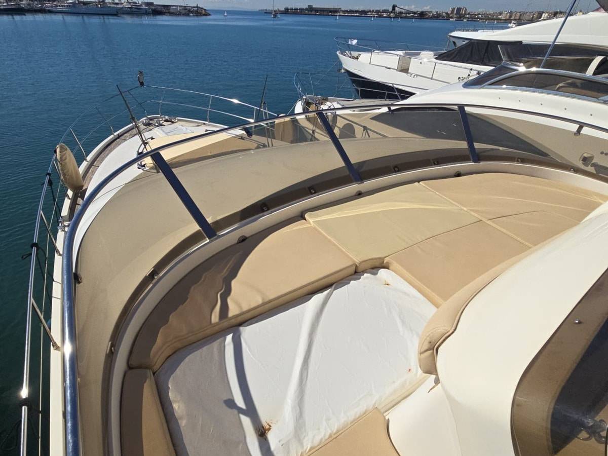 Fairline 58